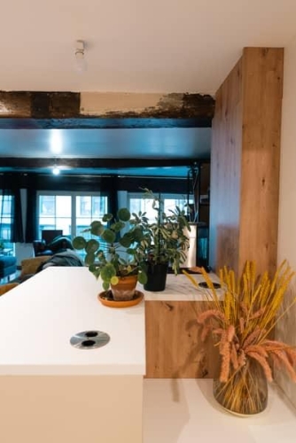 Cuisine dans un appartement rénové du Vieux-Lille.
